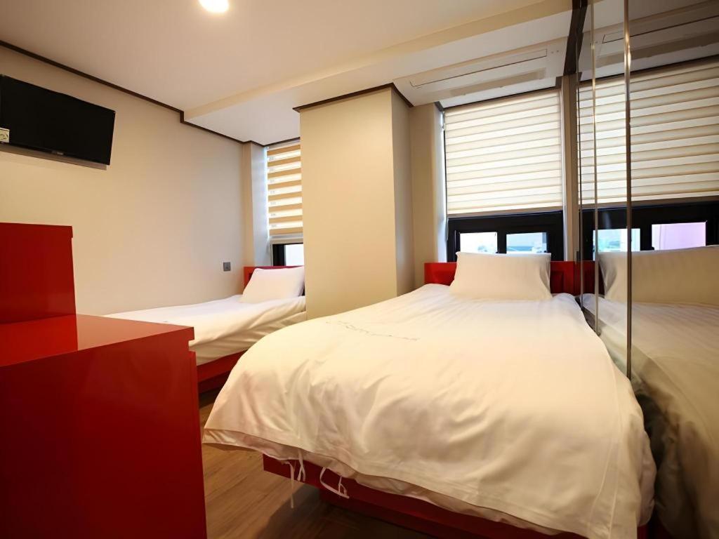 Hotel Myeongdong Mom House Seul Zewnętrze zdjęcie