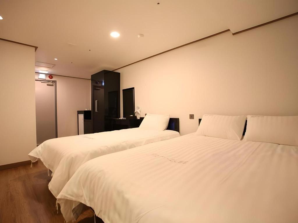 Hotel Myeongdong Mom House Seul Zewnętrze zdjęcie