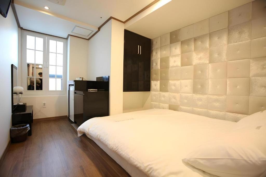 Hotel Myeongdong Mom House Seul Zewnętrze zdjęcie